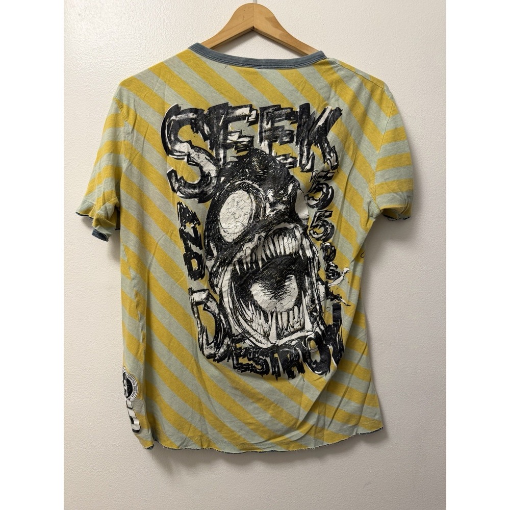 Y2K 55DSL Seek And Destroy Skull Face Yellow Striped T Shirt Men's Medium RARE